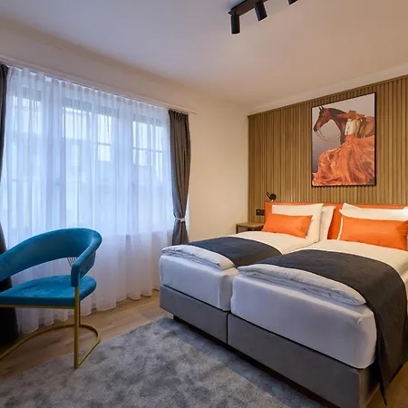 Franziskaner By Centra Hotel