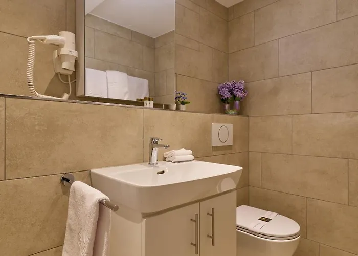 Franziskaner By Centra 3*